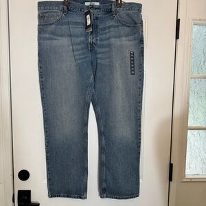 NWT - Men's Tommy Hilfiger Classic Straight Leg Jeans - Size: 40/30